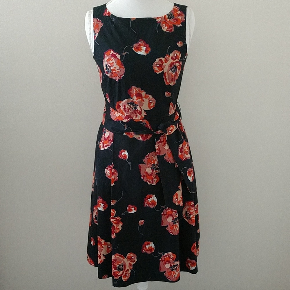 SOLD*L.L. Bean Signature Poplin Dress Black Floral - Picture 1 of 8